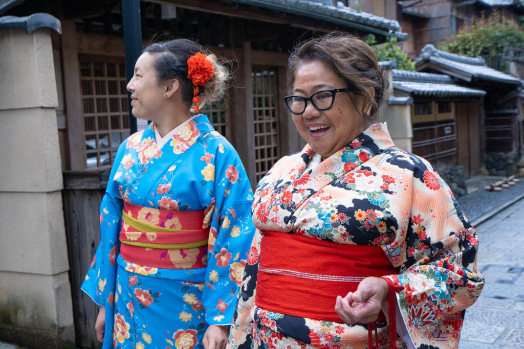 dressed in kimonos, Ishibe-koji Alley, Kyoto
