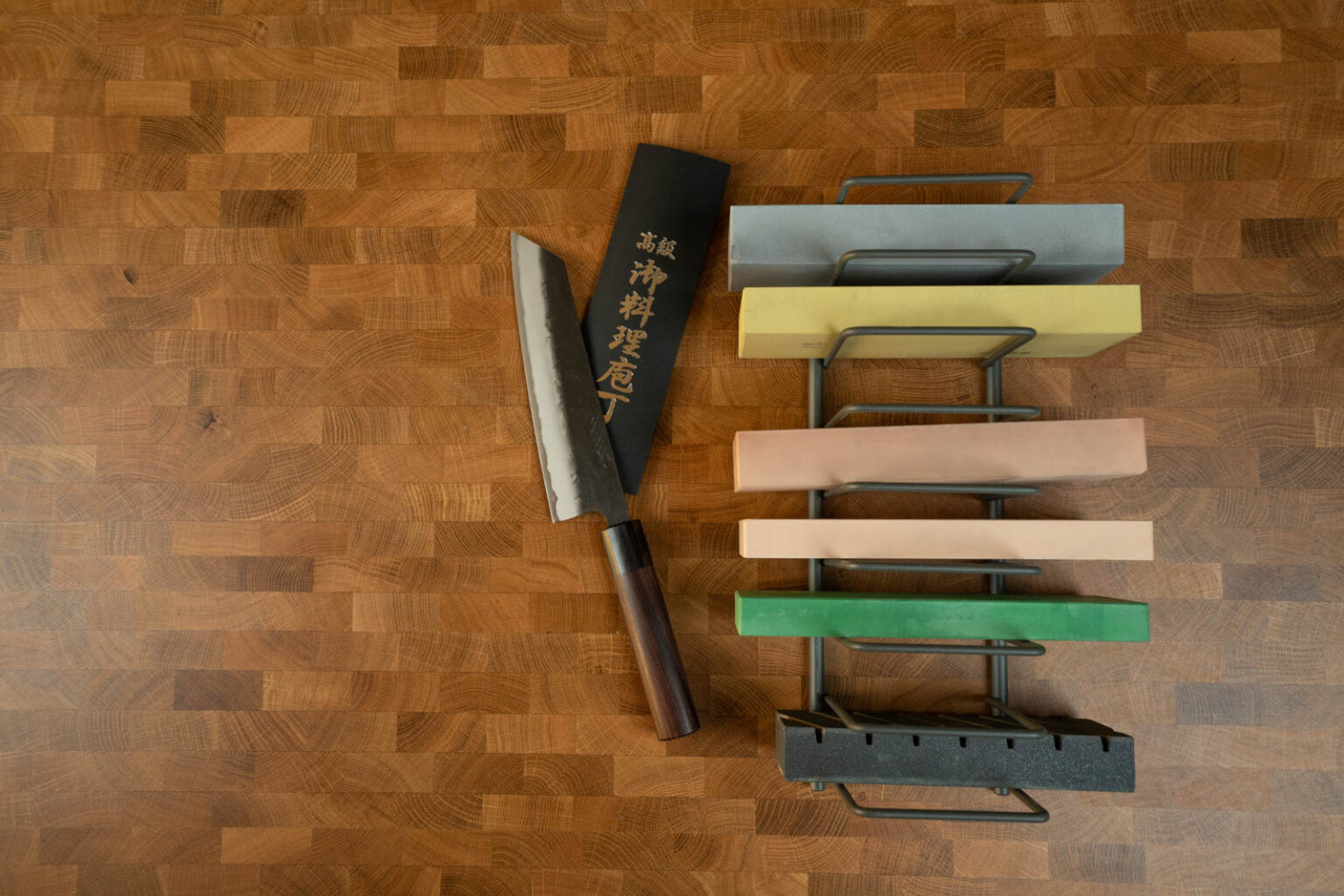 Basic Guide to Sharpening a Knife Sharpening with a Whetstone