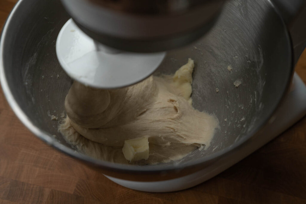 Kitchen Princess Bamboo: Tangzhong - add butter