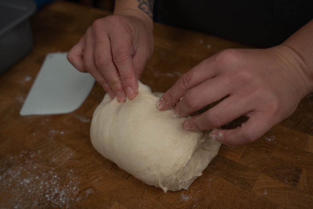 Kitchen Princess Bamboo: Yudane - Shape for loaf, pinch seams closed