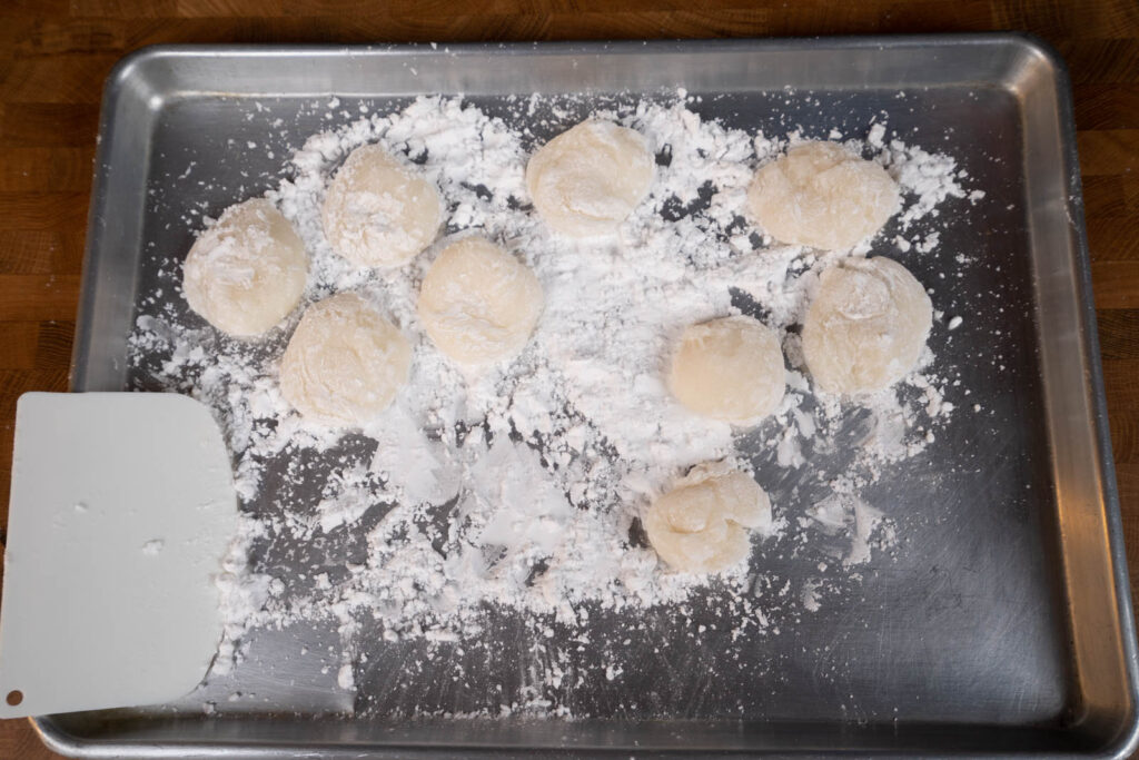Mochi dough rounds